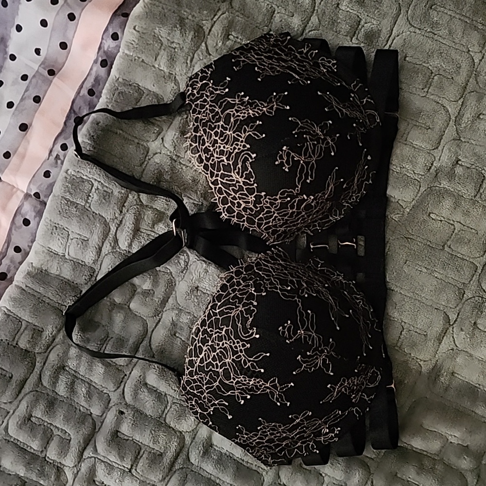 Victoria's secret bra